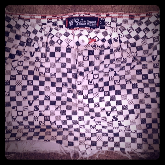 Checker print vulcum cut off mini skirt - Picture 1 of 1